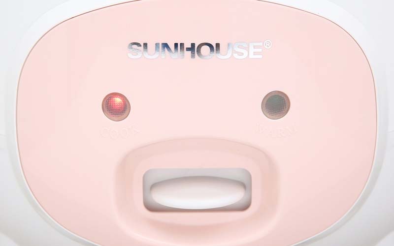 Nồi cơm điện 1.8L SUNHOUSE SHD8607W