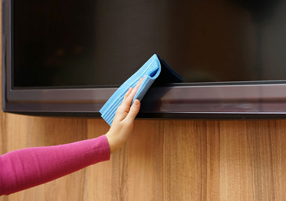 Cách làm sạch màn hình TV an toàn  - Siêu Thị Điện Máy Thiên Nam Hòa
