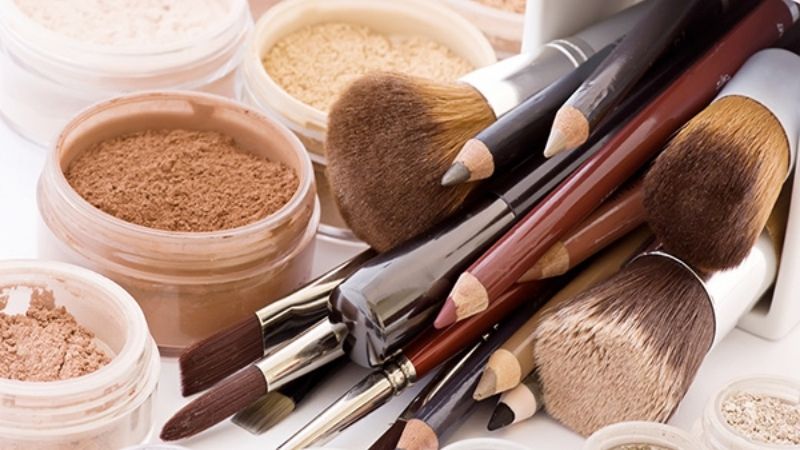 Cách bảo quản mỹ phẩm trong tủ lạnh