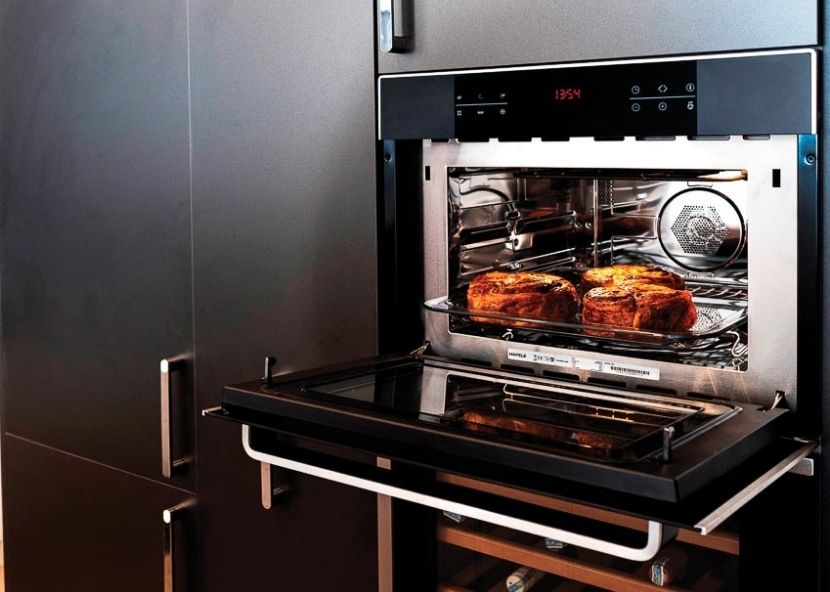 Lò nướng âm tường là gì? Có gì đặc biệt không?