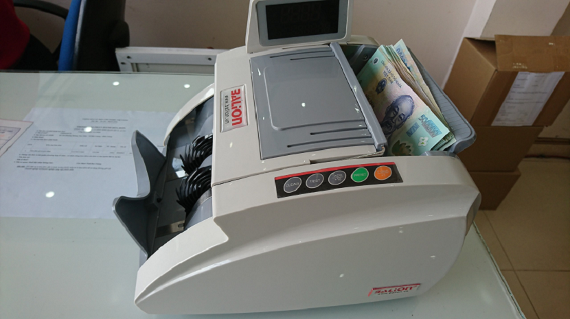 Gợi ý 5 thương hiệu máy đếm tiền chất lượng đáng đồng tiền bát gạo nhất năm 2021