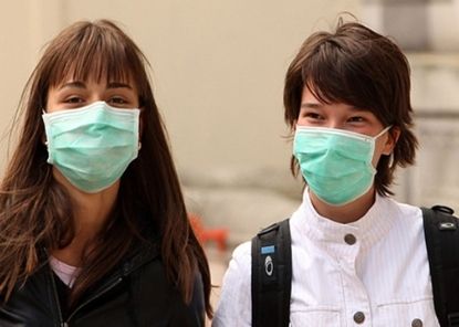 Có nên sử dụng nhiều lần trên cùng một chiếc khẩu trang y tế hay không?