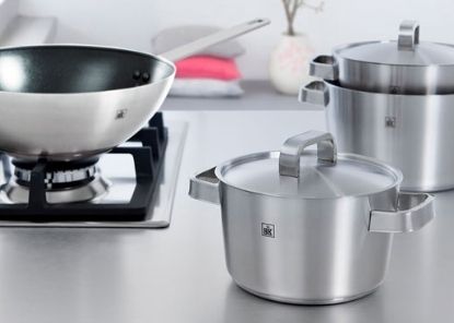 Các bà nội trợ nên sử dụng nồi nhôm hay nồi inox để chế biến thức ăn với bếp gas?
