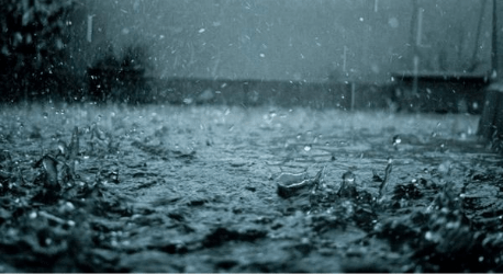 Mùa mưa lạnh có nên đi mua máy lạnh điều hòa không? - Siêu Thị Điện máy Thiên Nam Hòa