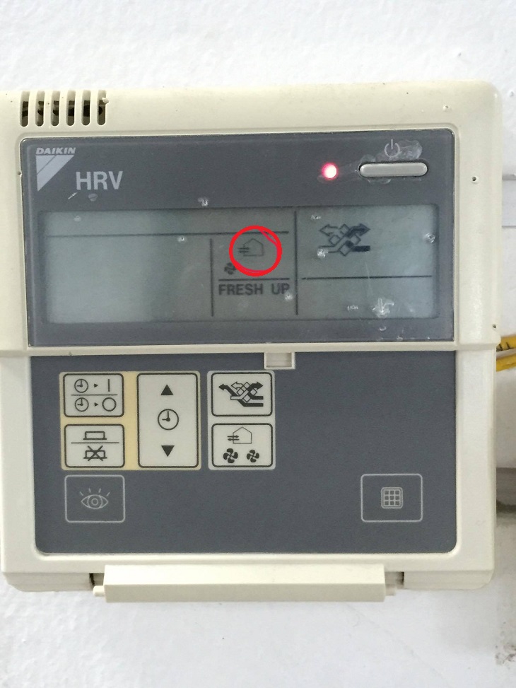 Những kí hiệu lạ trên remote máy lạnh có ý nghĩa gì?