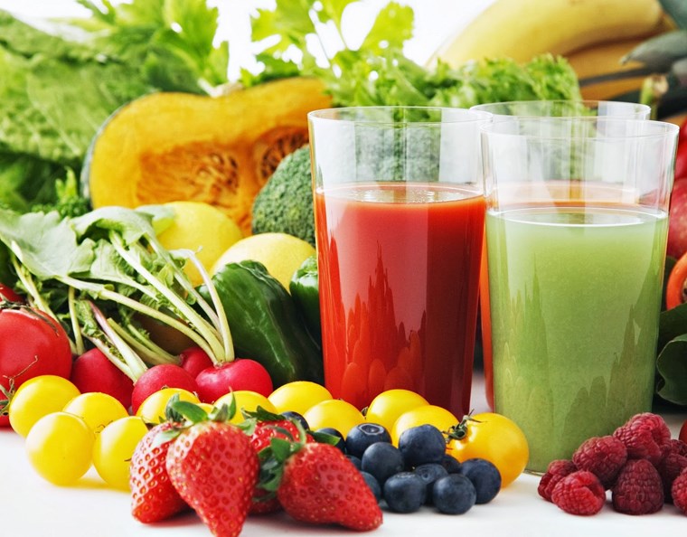 Thực hiện món nước ép hỗn hợp tốt cho sức khỏe bằng máy ép trái cây