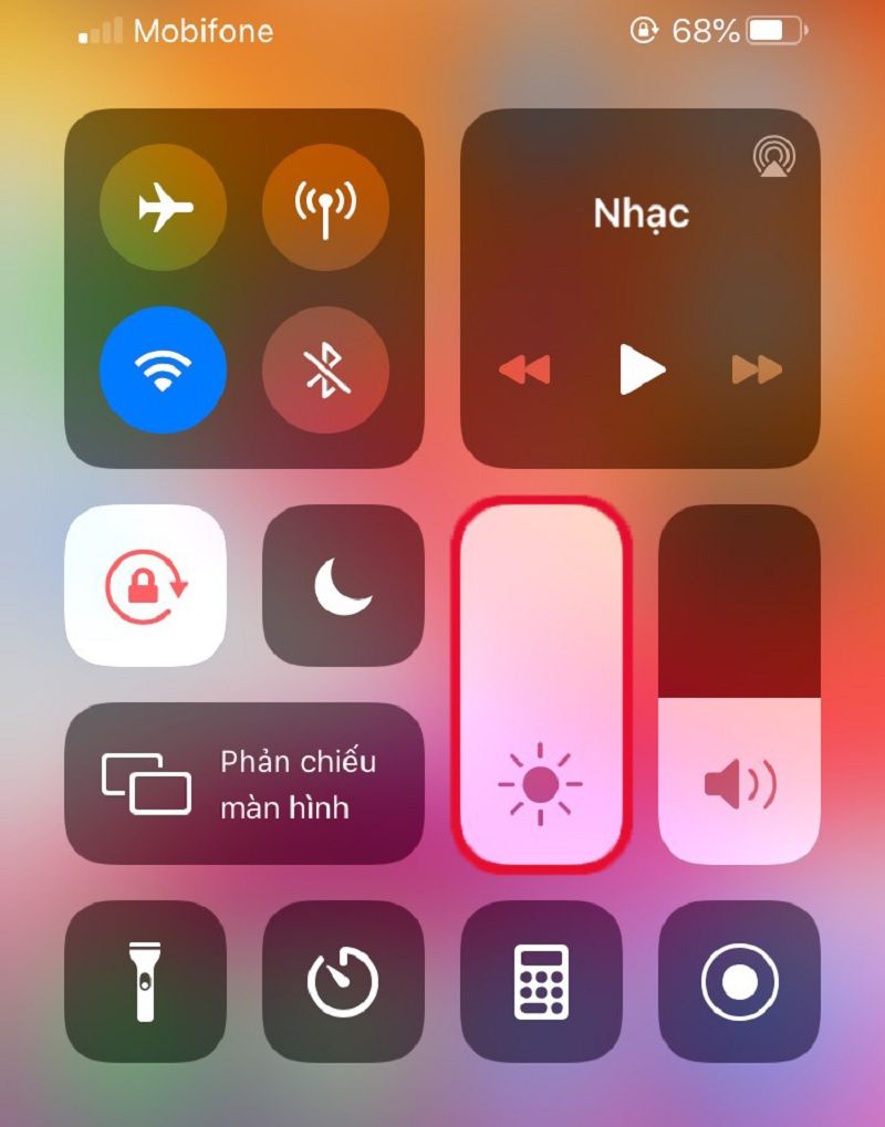 Hãy giảm độ sáng màn hình
